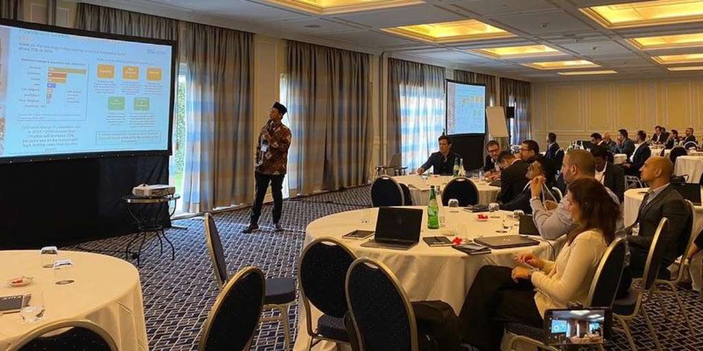 Komisaris Independen BSI Arief Rosyid saat memaparkan potensi digital islamic ecosystem di Portugal