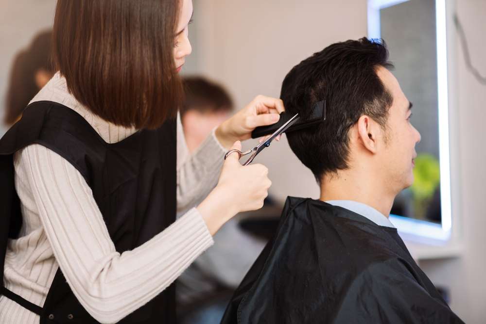 Memotong Rambut