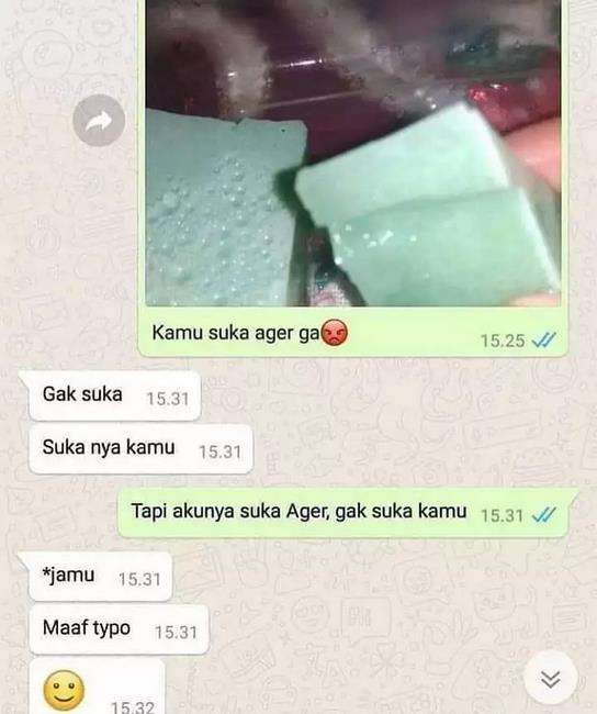 Momen PDKT berakhir sedih tapi ngakak setelah kirim pesan atau foto ke gebetan.