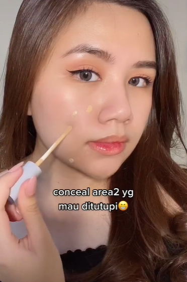 Memakai Concealer
