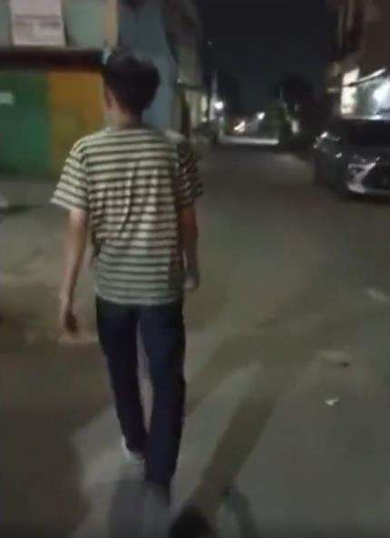 Viral anak gerebek bapaknya yang lagi selingkuh.