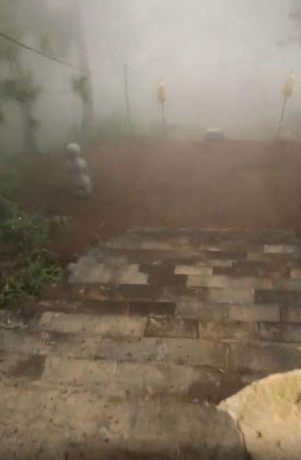 Pengalaman mistik pendaki saat solo hiking di Gunung Lawu.