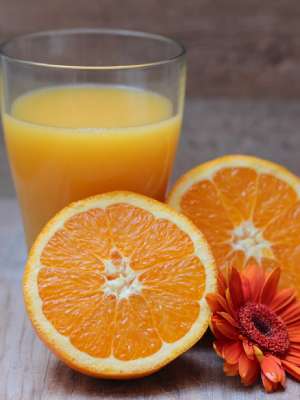 Ilustrasi vitamin C.