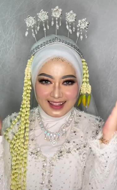 MUA Rias Pengantin Sambil Tidur