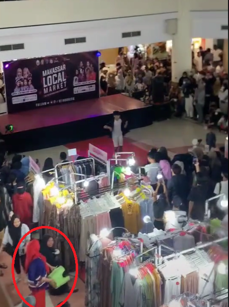 Viral Aksi Emak-emak Lempar Kursi ke Peserta Dance KPop di Mal Panakkukang Makassar
