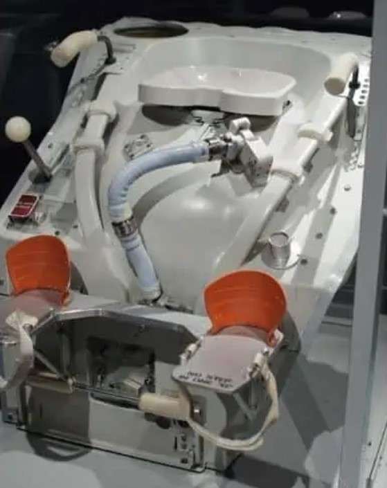 Toilet NASA