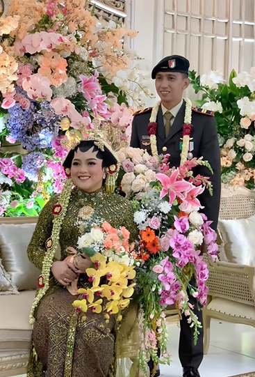 Penampilan Pengantin yang Mansetnya Digunting Saat Proses Makeup