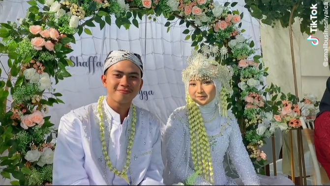 Viral Ujian Praktik Nikah SMA Digelar Bak Resepsi Sungguhan