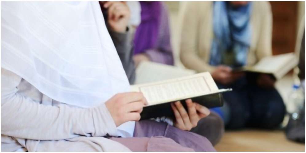Manfaat Membaca Surat Yasin Malam Jumat