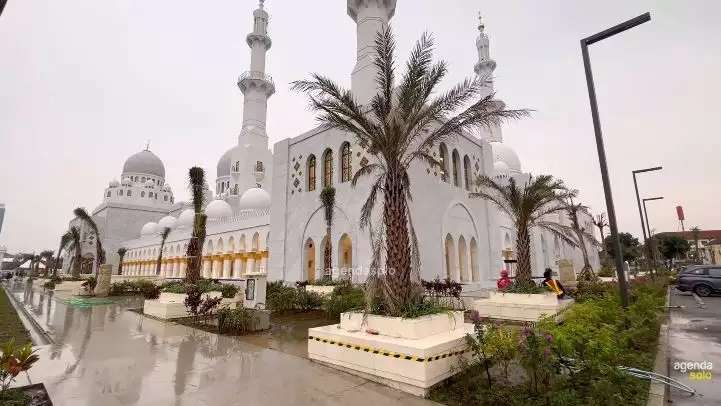 Masjid Raya Syeikh Zayed