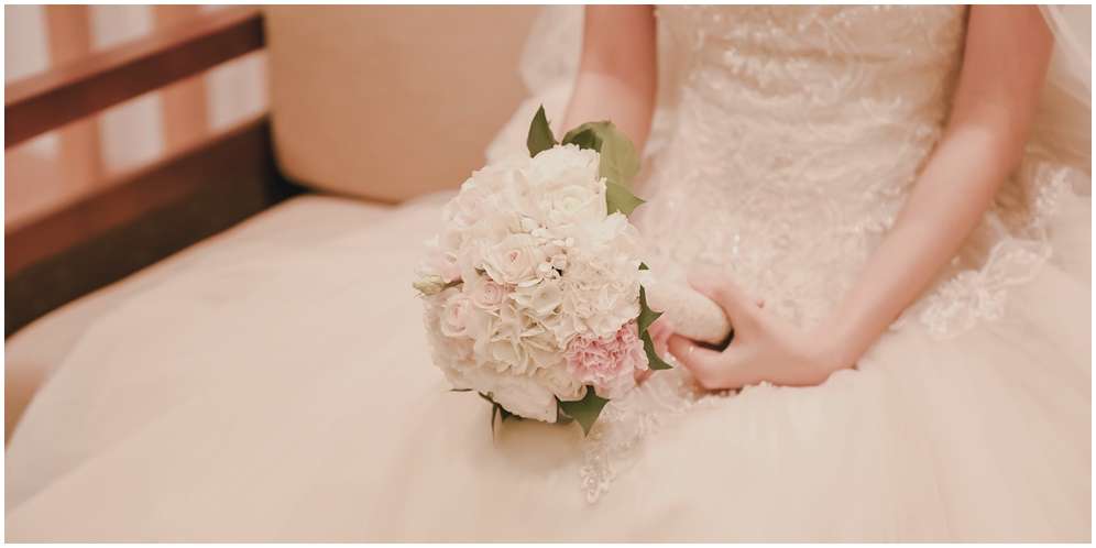 Arti Mimpi Memakai Baju Pengantin