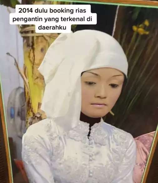 Dilarang Lihat Cermin saat Dimakeup, Riasan Pengantin Ini Bikin Nyesek
