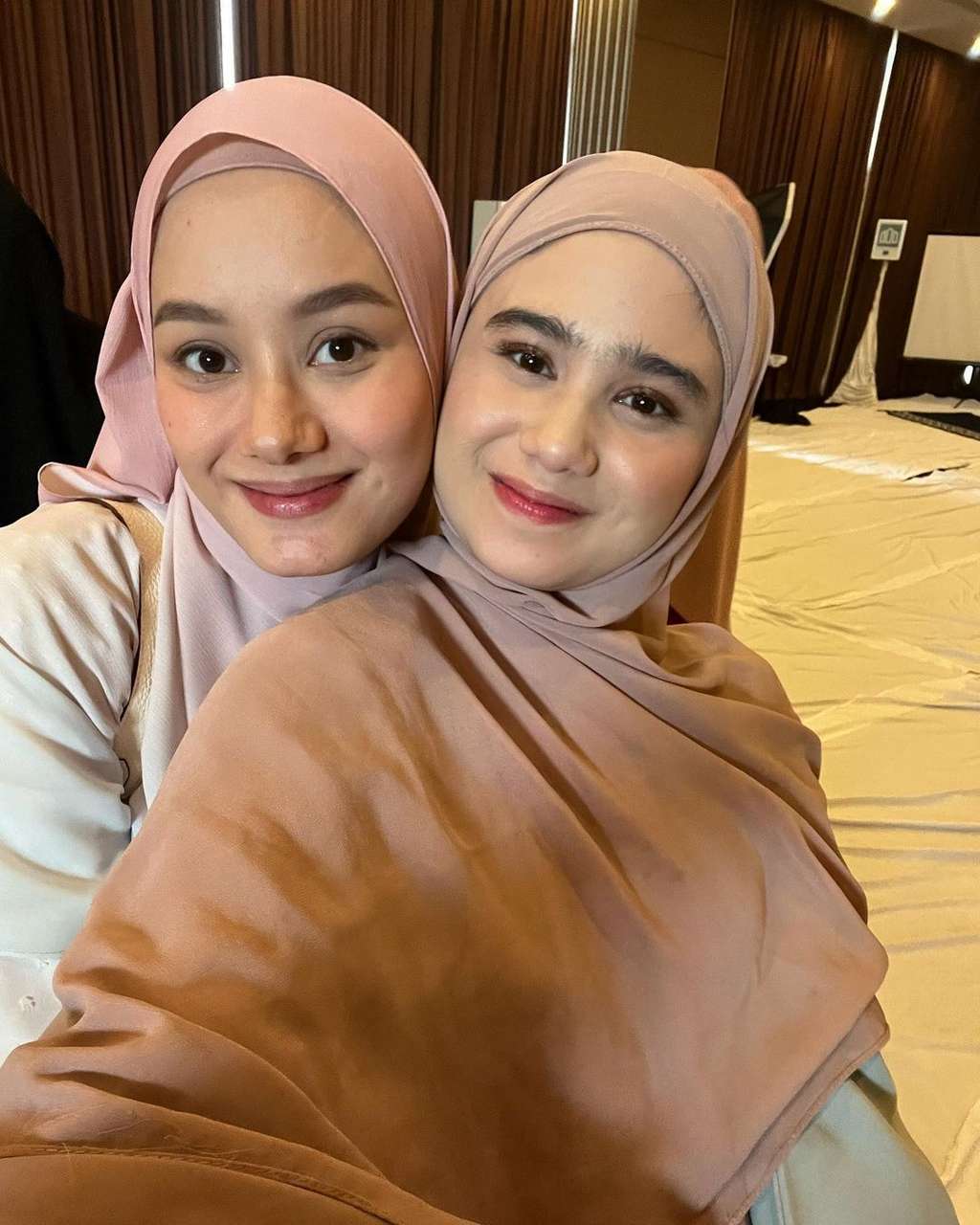 Tissa Biani ikut kajian bareng artis