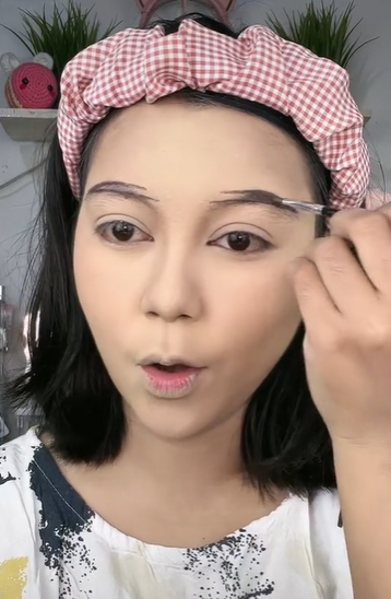 Transformasi Makeup