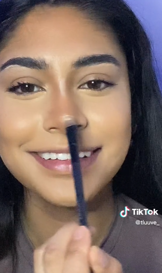 Memakai Highlighter