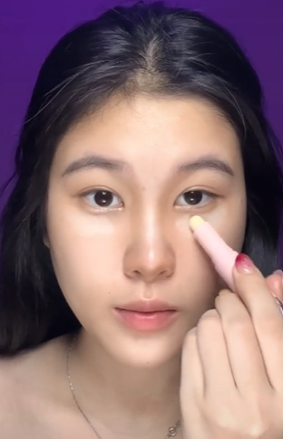 Memakai Highlighter