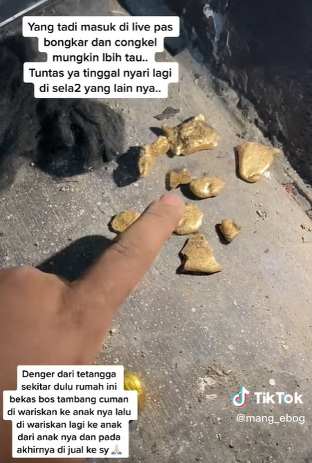 Beli Rumah Tua, Pria Ini Dapat Bonus Kepingan Emas Tersimpan di Tembok
