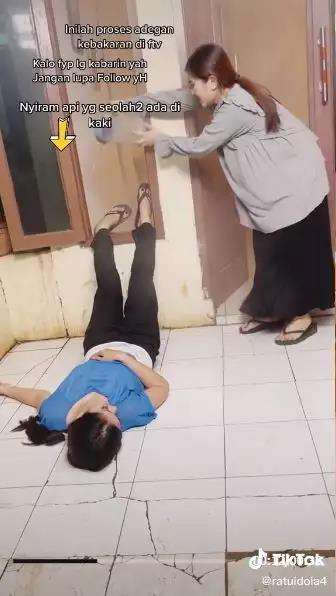 Cara buat adegan kebakaran di sinetron bikin melongo.