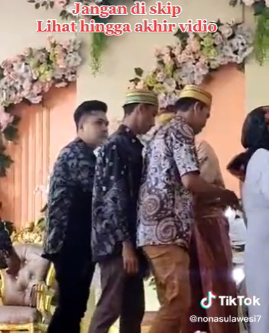 Pengantin Wanita Peluk Sang Mantan di Pelaminan, Keluarga Mempelai Pria Minta Uang Panai Dikembalikan