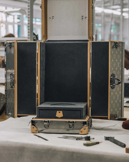 Trophy Trunk Louis Vuitton