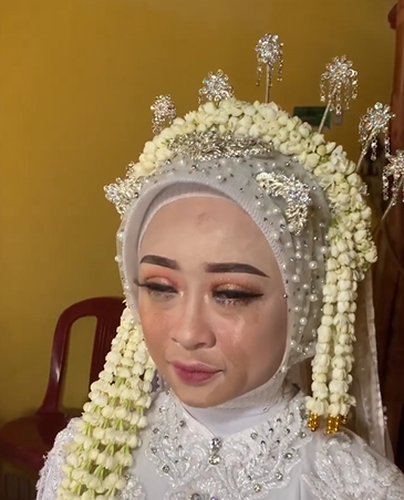 Riasan Pengantin Luntur
