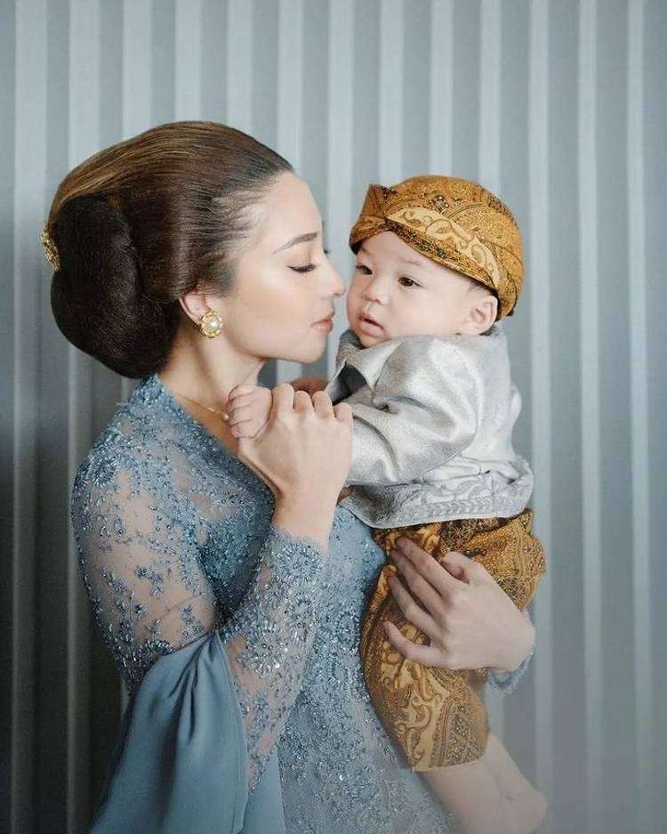 Nikita dan Issa