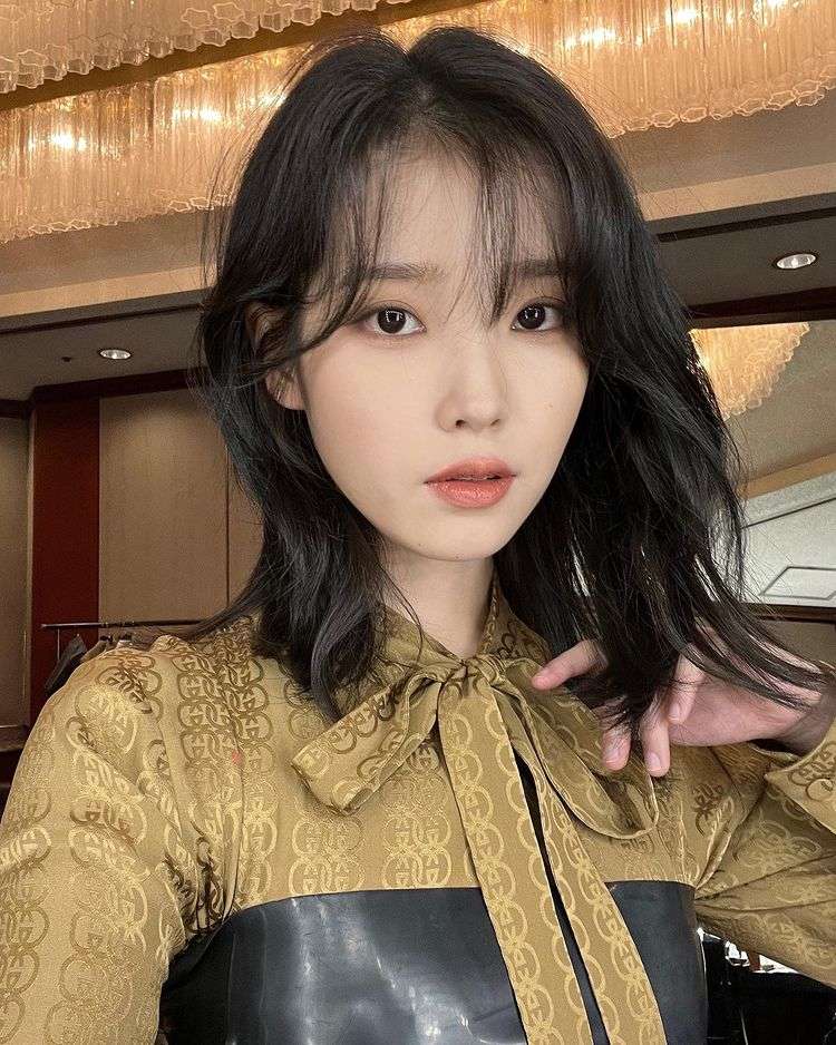 IU