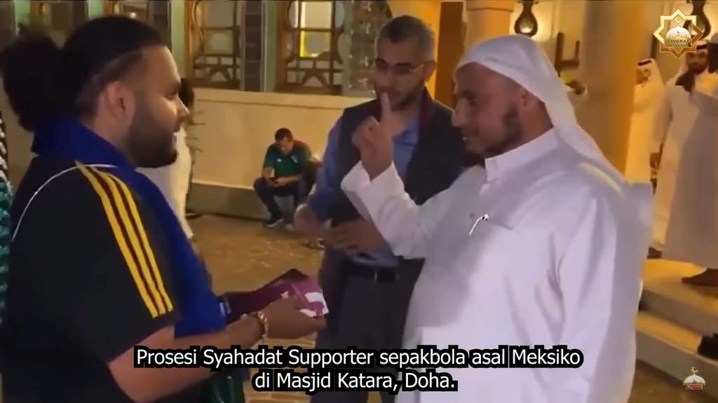 2 Hari Nonton Piala Dunia 2022 Qatar, Suporter Ini Masuk Islam