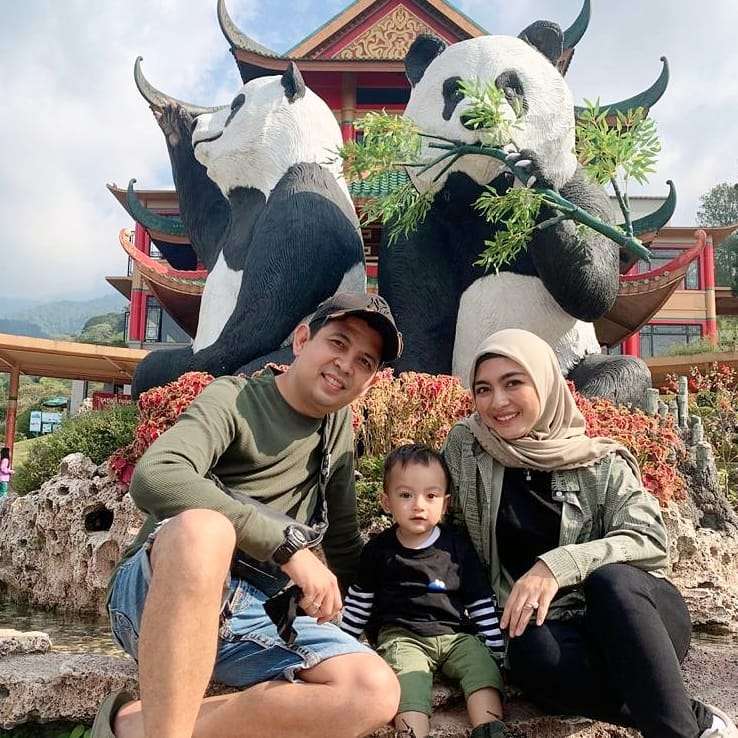 Keluarga Yogi Yose
