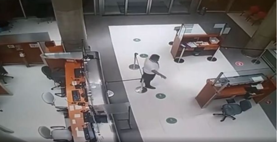 Viral Video Pegawai RS bak Layani Pasien Padahal Tak Ada Orang