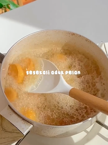 Menggoreng Tofu