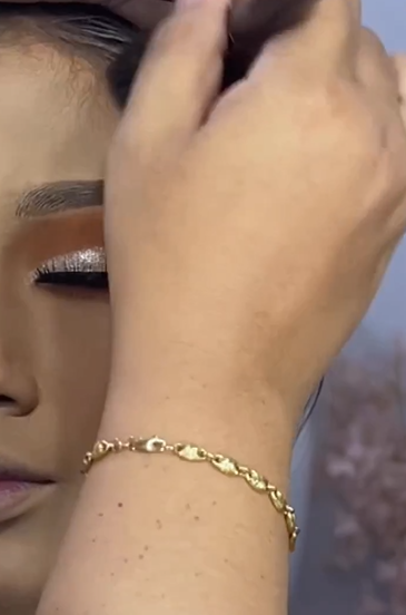 Memakai Bronzer Memakai Bronzer