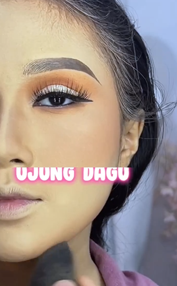 Memakai Bronzer Memakai Bronzer