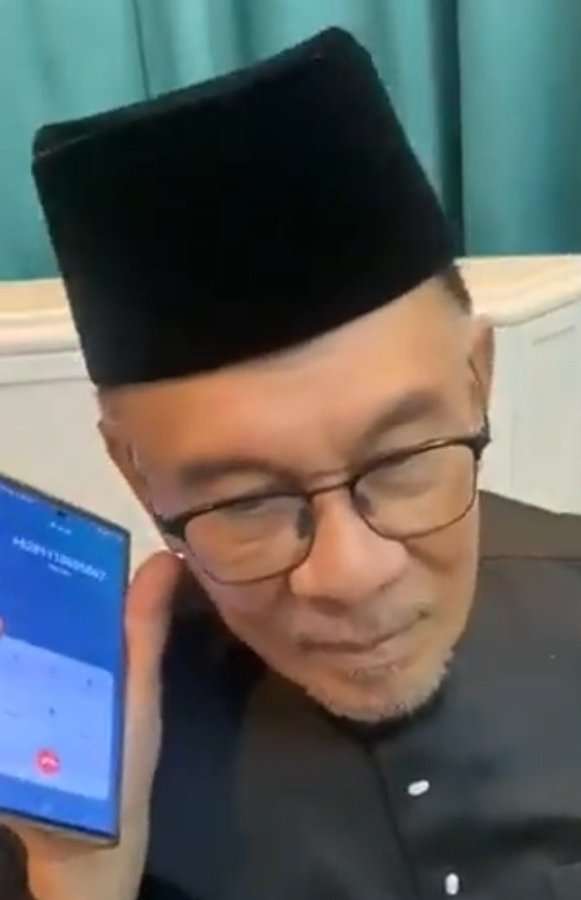 Nomor HP Rahasia Jokowi Tak Sengaja 'Dibocorkan' oleh PM Malaysia Anwar Ibrahim