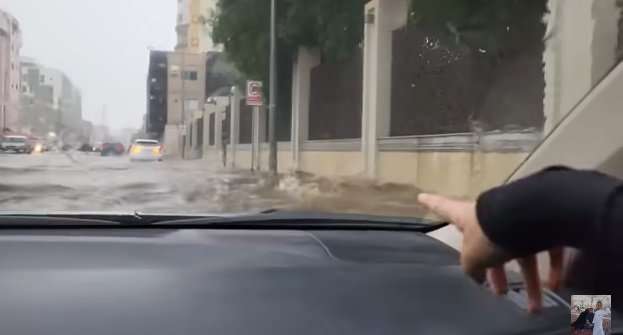 banjir bandang di arab saudi