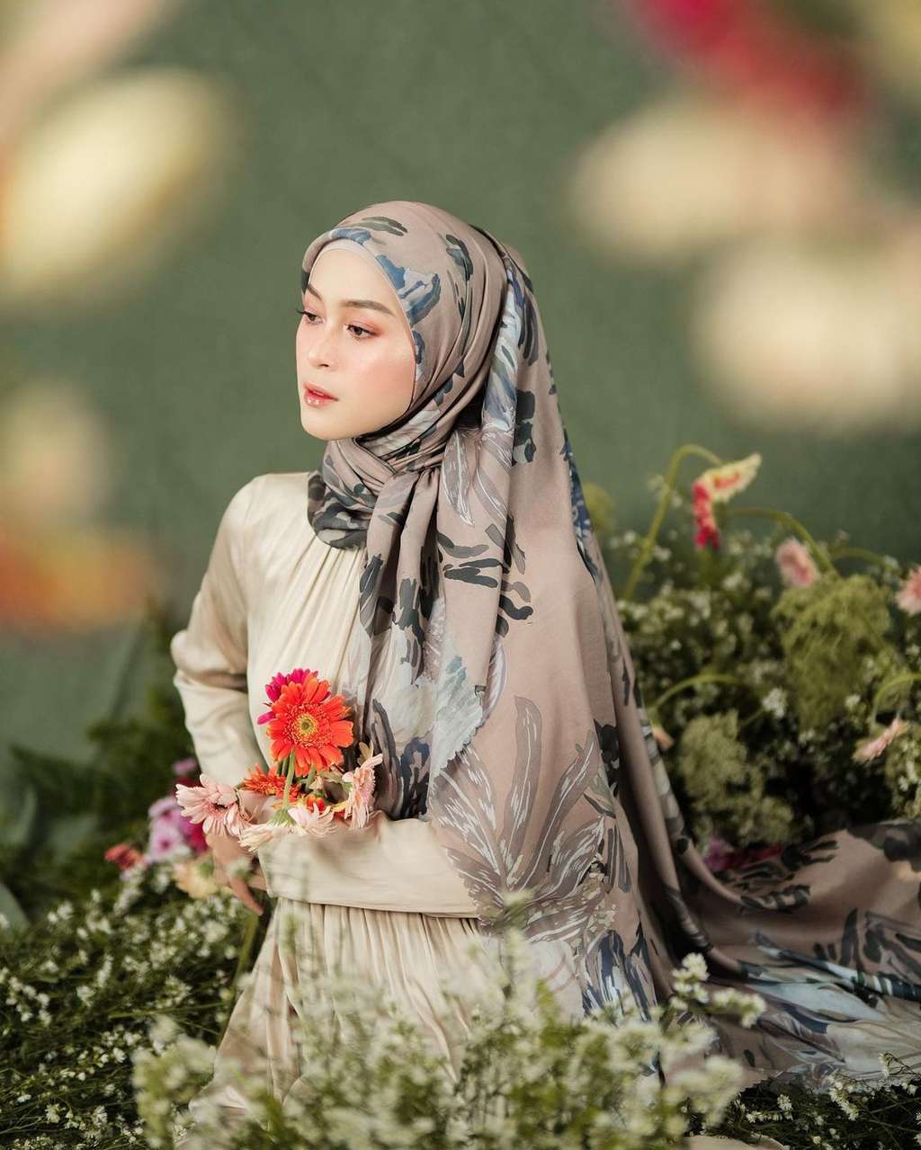 Gaya Makeup Vira Soto