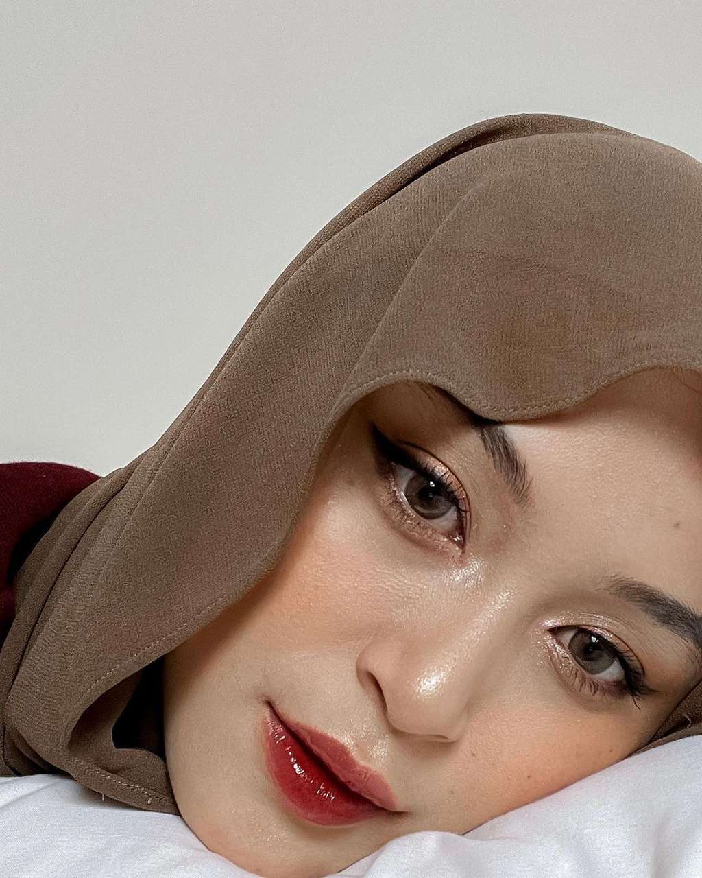Gaya Makeup Vira Soto