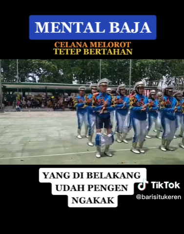 Momen Peserta Baris-Berbaris Celananya Melorot, Sikap Profesionalnya Banjir Pujian