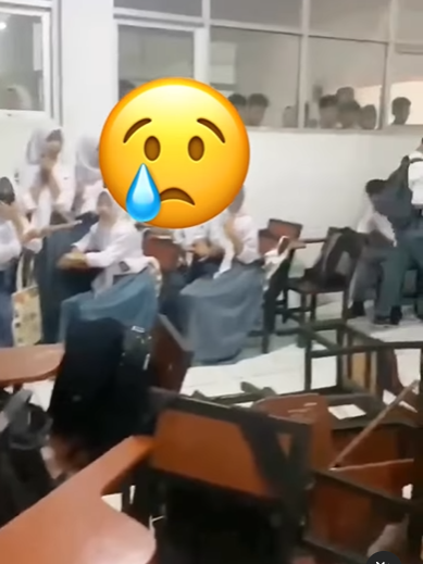 Dapat Kejutan Ultah dari Siswa, Reaksi Guru Bikin Kelas Auto Hening