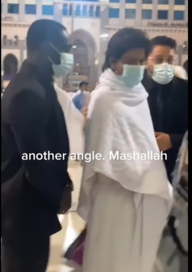 Shah Rukh Khan Umroh