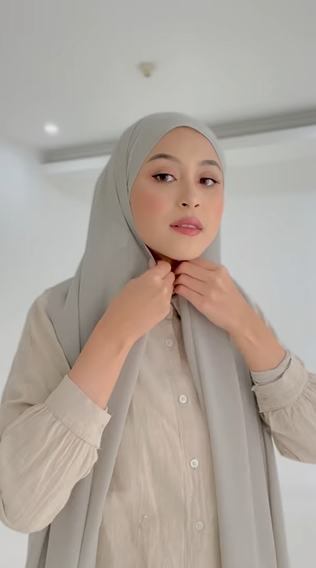 Memakai Jarum Pentol