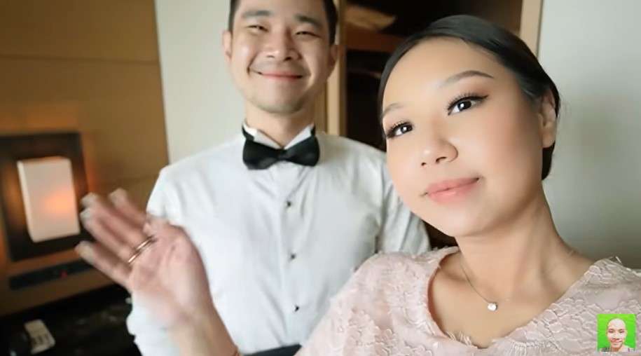 Malam pertama Jess No Limit dan Sisca Kohl Malam pertama Jess No Limit dan Sisca Kohl