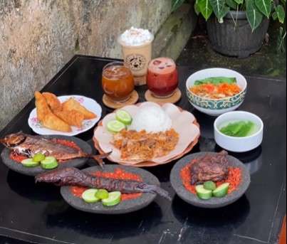 Instagram @voilajogja Instagram @voilajogja