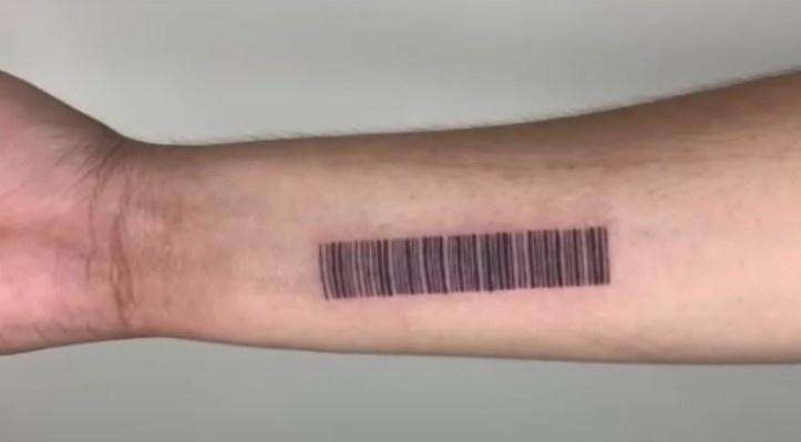 Tak Ingin Ribet saat Pembayaran, Pria Ini Buat Tato Barcode di Tangan