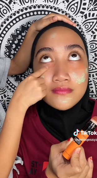 Anak Rias Wajah Orang Dewasa