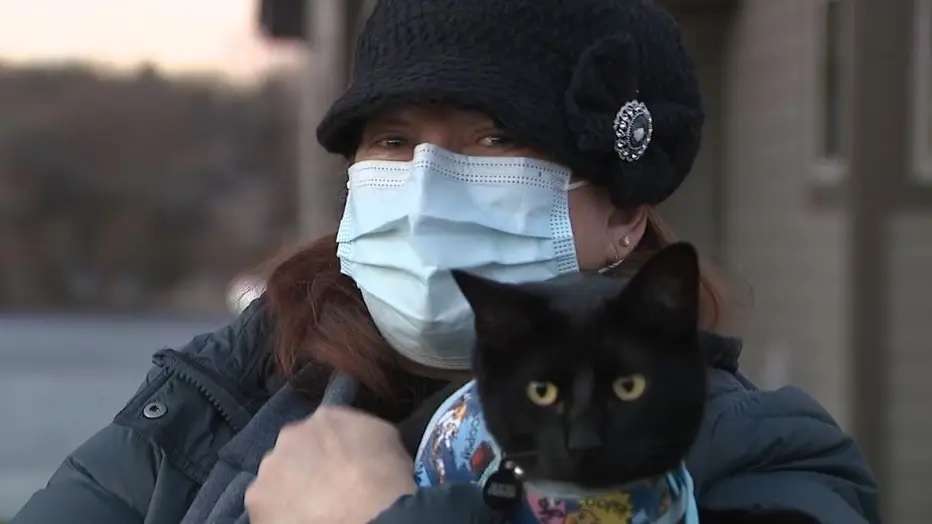 Barbar Banget, Aksi Kucing Bawa Pulang Kepala Buaya Ini Bikin Heboh Seisi Rumah