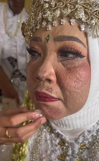 Riasan Pengantin Hancur
