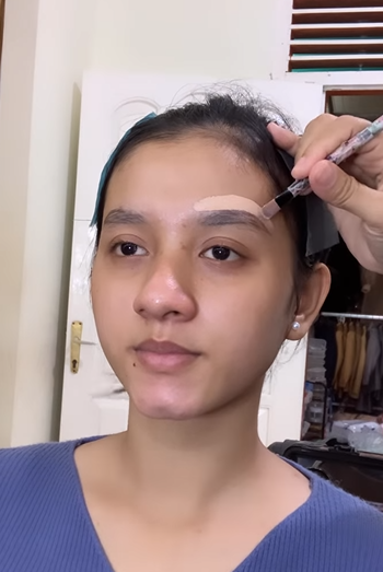 Memakai Concealer