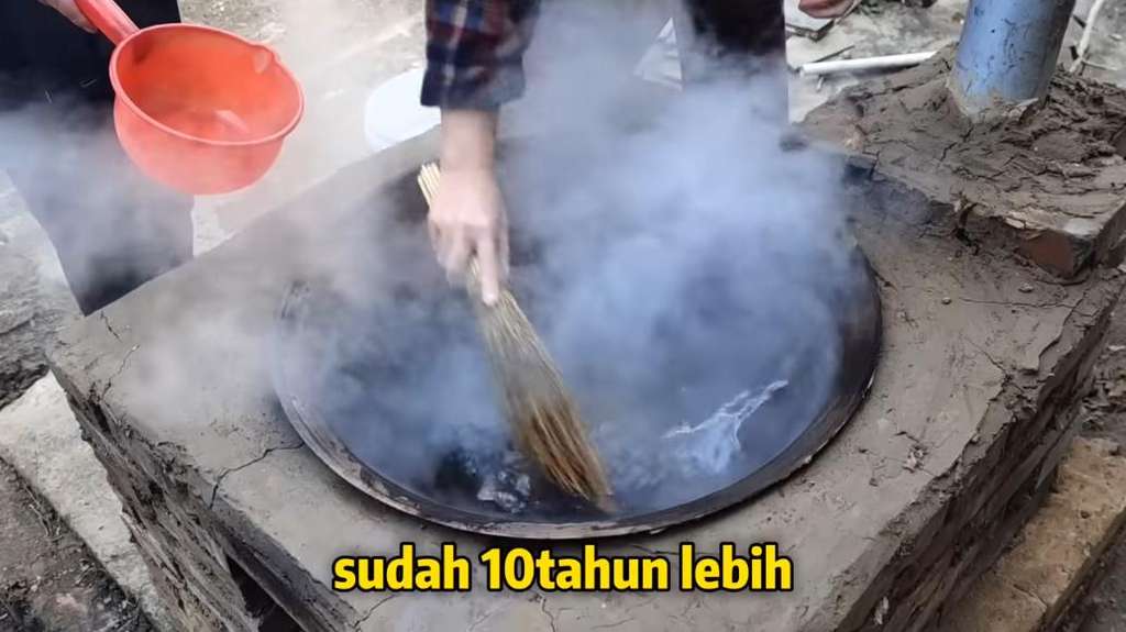 Kehidupan sederhana wanita Indonesia menikah dengan warga China.
