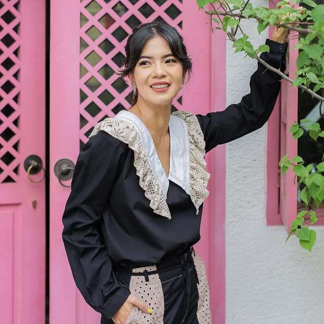 Ola Harika istri DJ Riri
